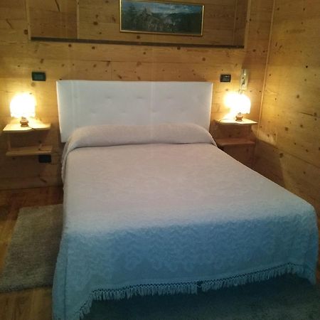 Albergo Martinet Вернанте Екстериор снимка