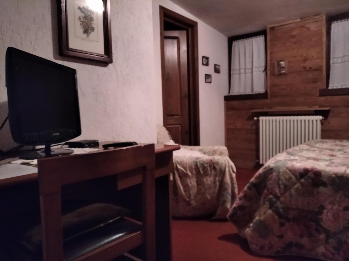 Albergo Martinet Вернанте Екстериор снимка