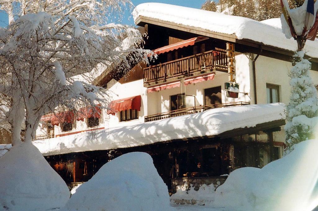 Albergo Martinet Вернанте Екстериор снимка