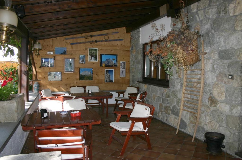 Albergo Martinet Вернанте Екстериор снимка