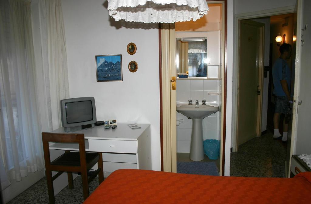 Albergo Martinet Вернанте Стая снимка